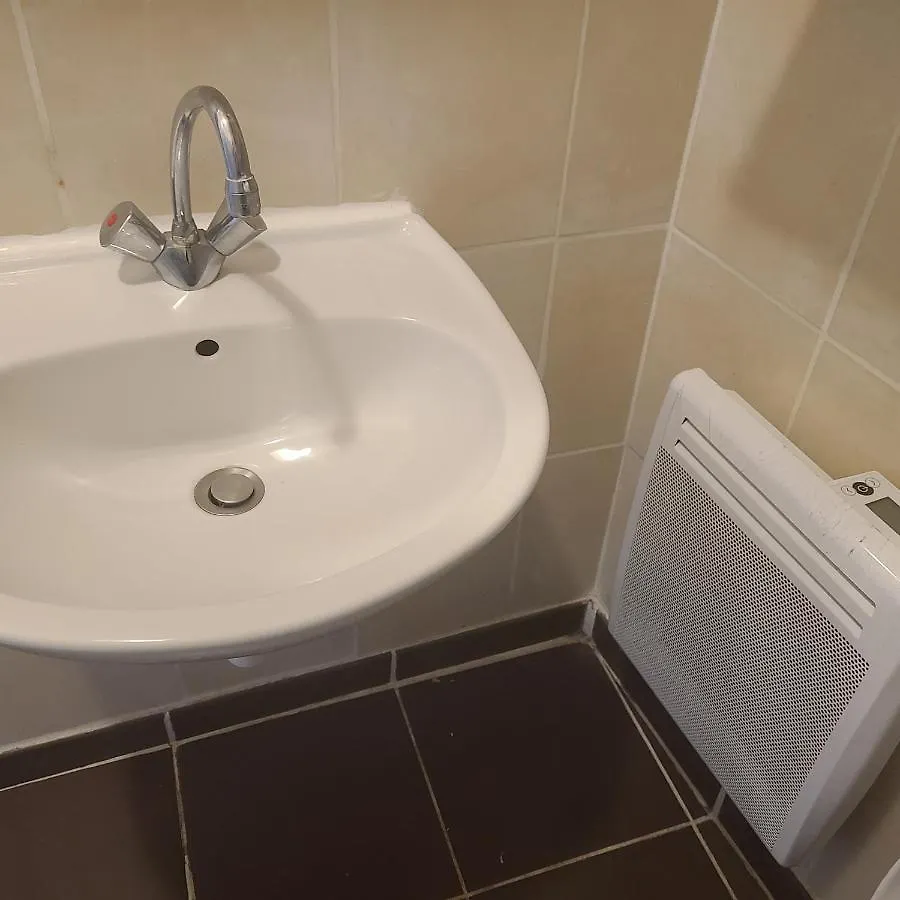アパート Appartement Pres Du Jardin Des Explorateurs Et De La Porte Cafarelli ブレスト フランス